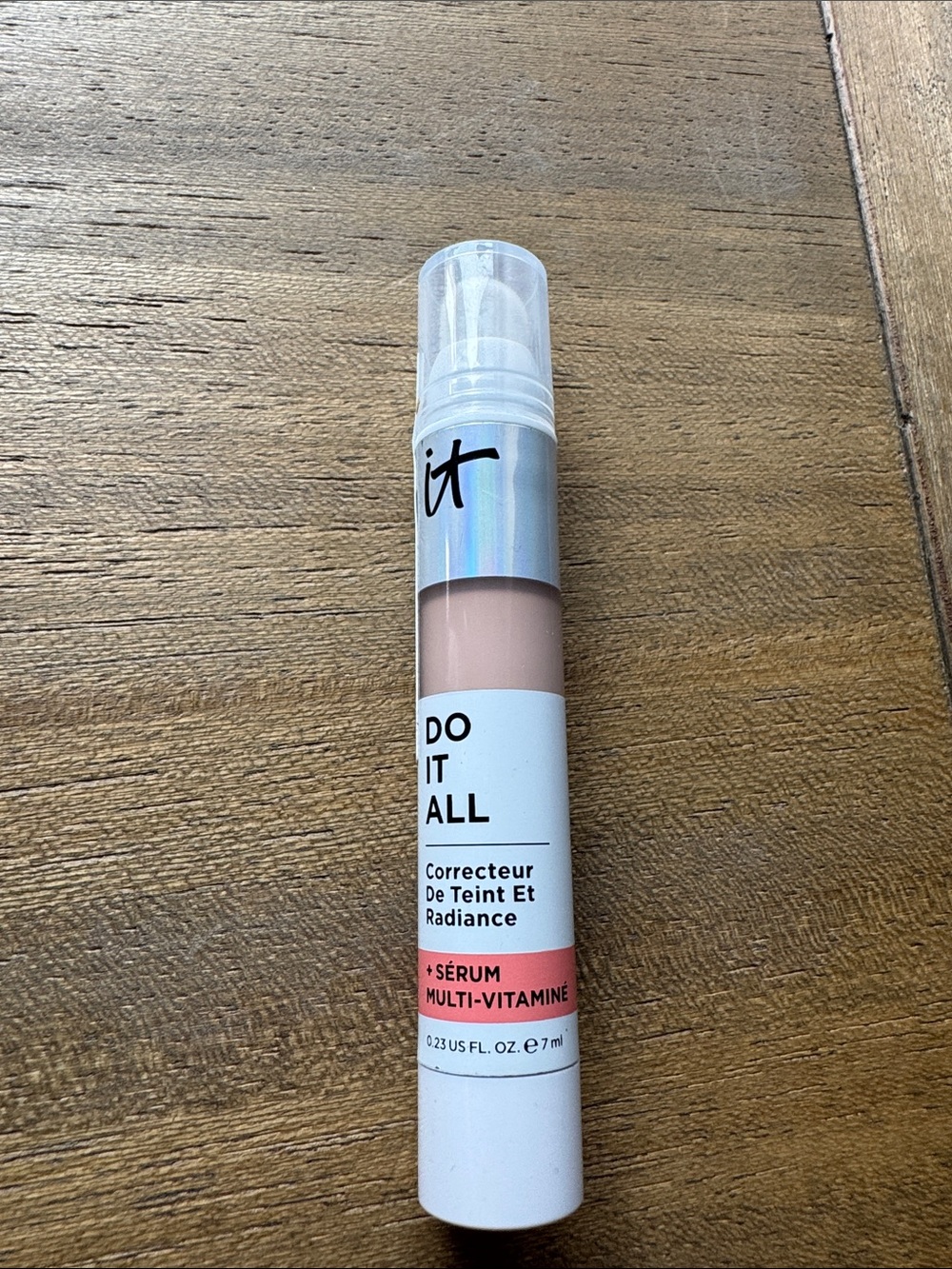 IT Cosmetics Do It All Radiant Concealer – Light Cool 205 – 7 mL